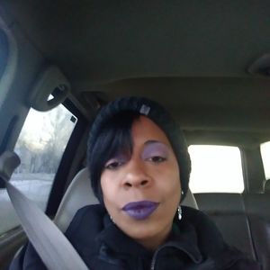 Meet your Posher, Navonna